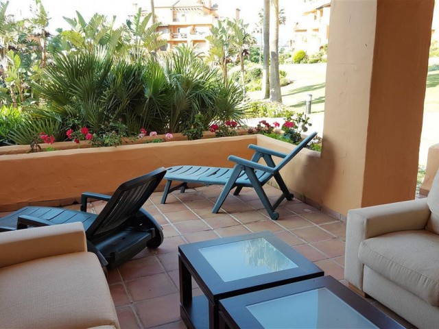 2 Schlafzimmer Apartment in La Duquesa