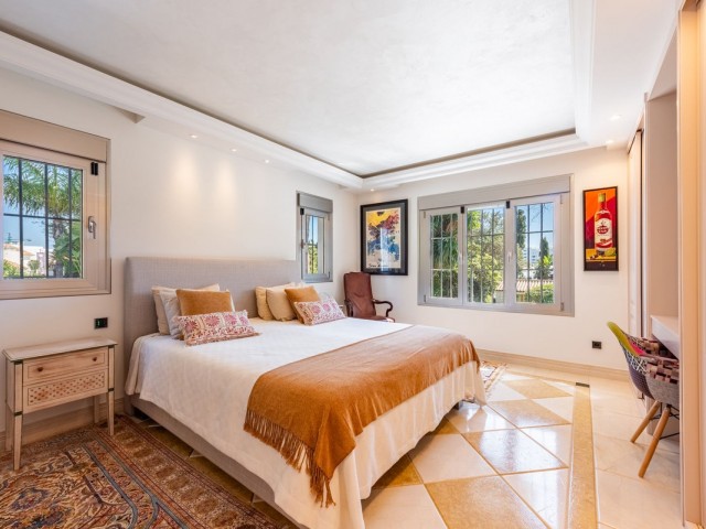 4 Bedrooms Villa in San Pedro de Alcántara