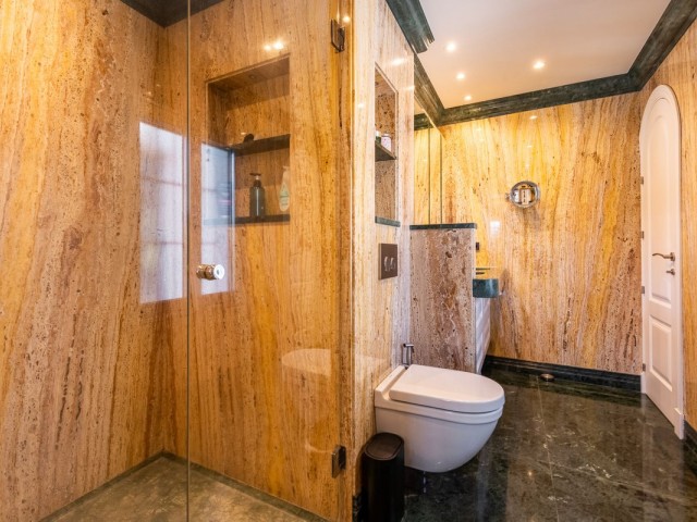 4 Bedrooms Villa in San Pedro de Alcántara
