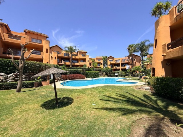 2 Bedrooms Apartment in Estepona