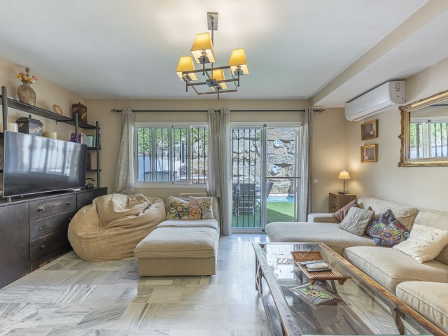 4 Bedrooms Townhouse in Marbella