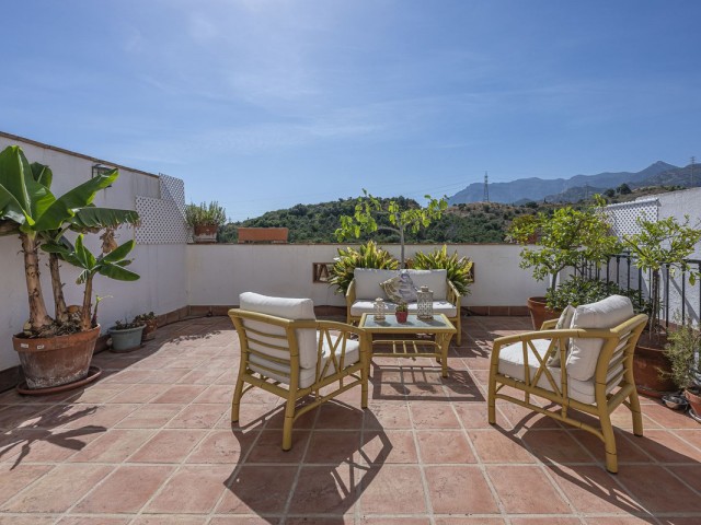 4 Bedrooms Villa in Marbella