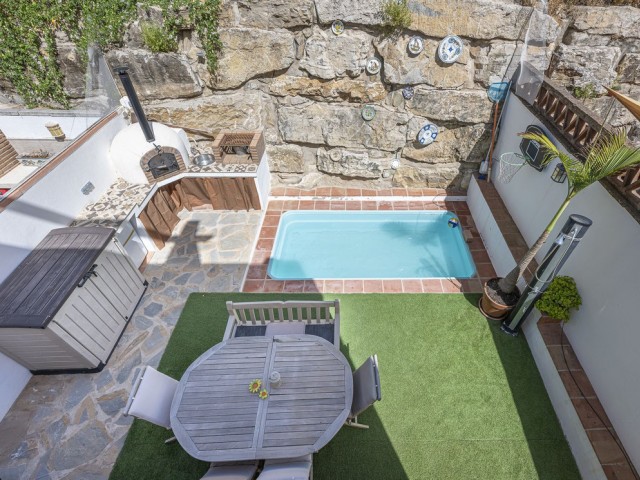 4 Bedrooms Villa in Marbella