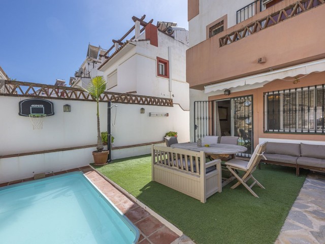 4 Bedrooms Villa in Marbella