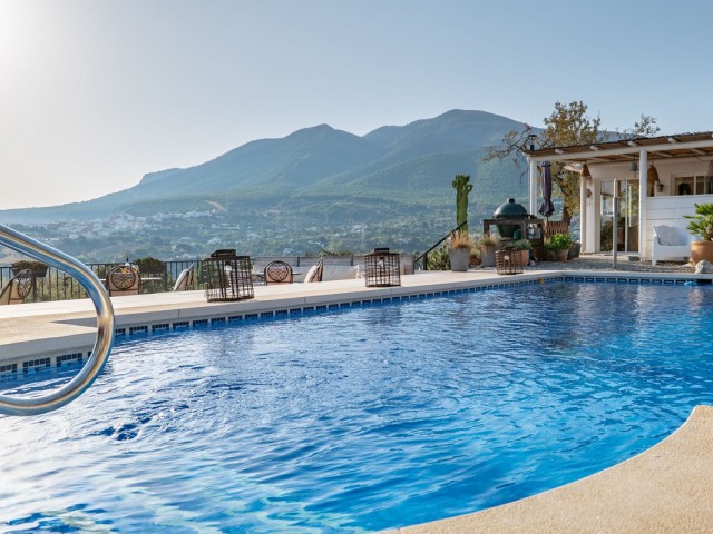 4 Bedrooms Villa in Alhaurín el Grande