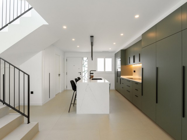 3 Schlafzimmer Reihenhaus in Nueva Andalucía
