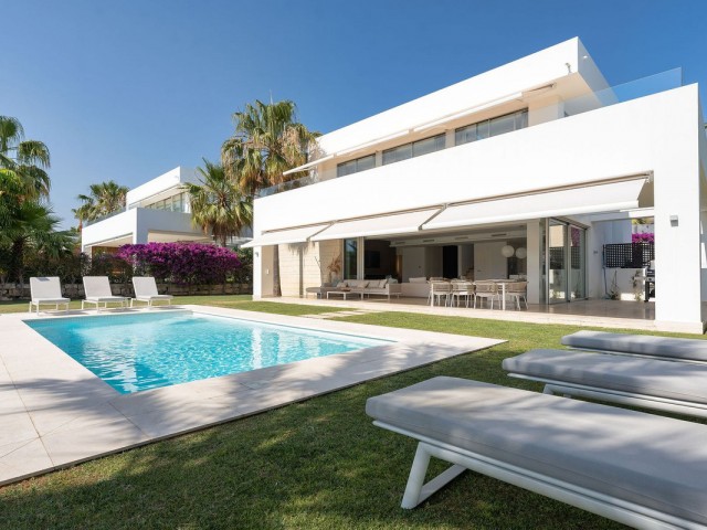4 Bedrooms Villa in Río Real