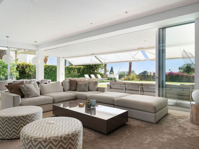 4 Bedrooms Villa in Río Real