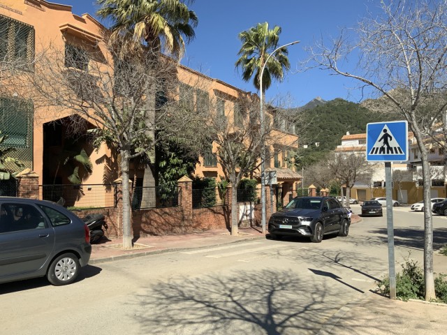 3 Bedrooms Apartment in Marbella