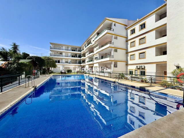 Ático con 2 Dormitorios  en La Cala de Mijas