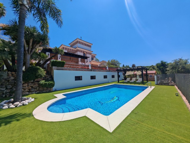 4 Sovrums Villa i Elviria