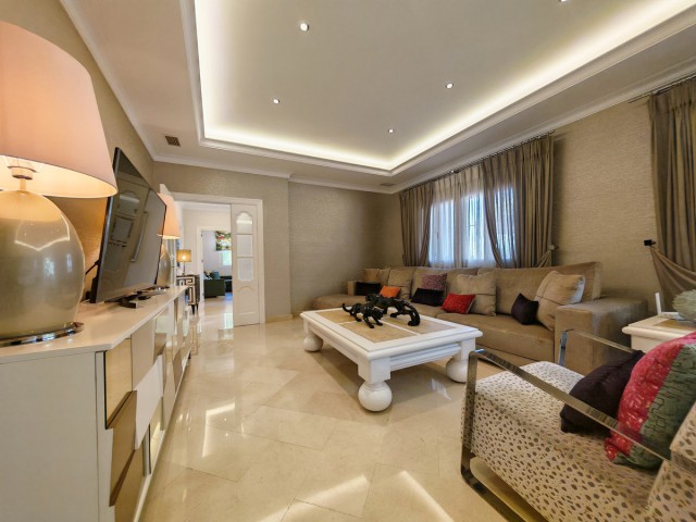 4 Sovrums Villa i Elviria