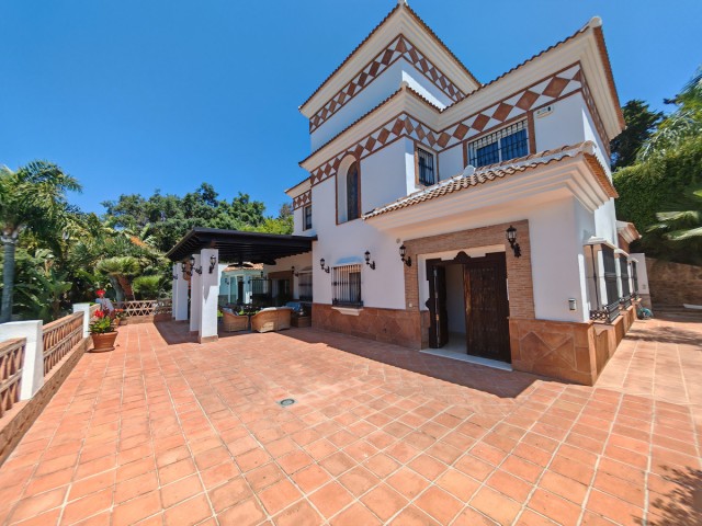 4 Sovrums Villa i Elviria