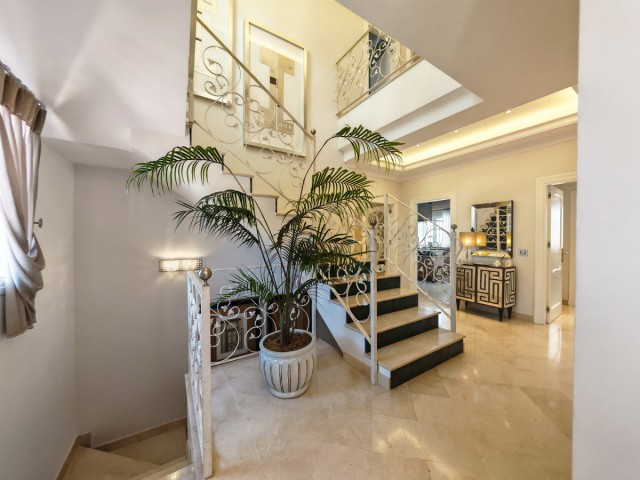 4 Sovrums Villa i Elviria