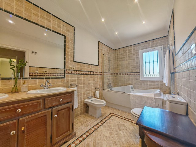 4 Sovrums Villa i Elviria