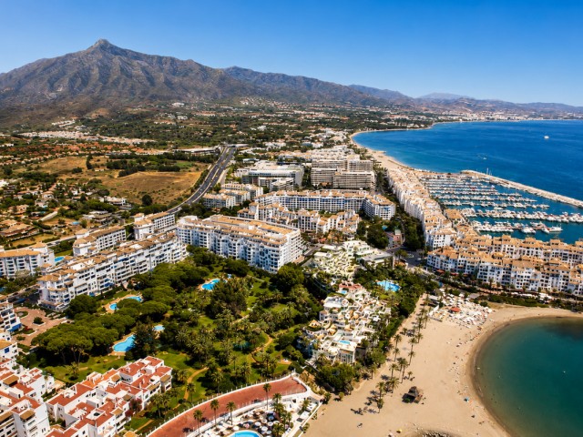 2 Makuuhuoneen Huoneisto Puerto Banús