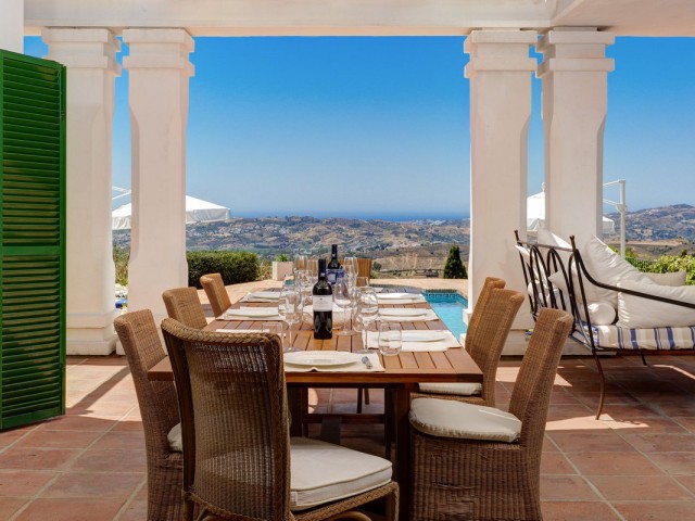Villa avec 6 Chambres  à Mijas