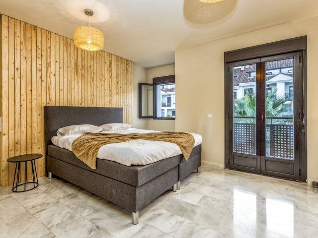 Maison mitoyenne avec 4 Chambres  à Mijas Costa
