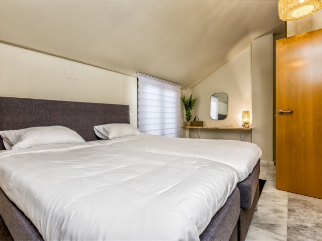 Maison mitoyenne avec 4 Chambres  à Mijas Costa