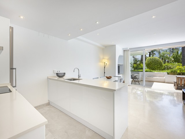 1 Bedrooms Apartment in The Golden Mile