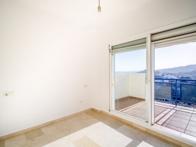 Penthouse avec 2 Chambres  à Torrequebrada