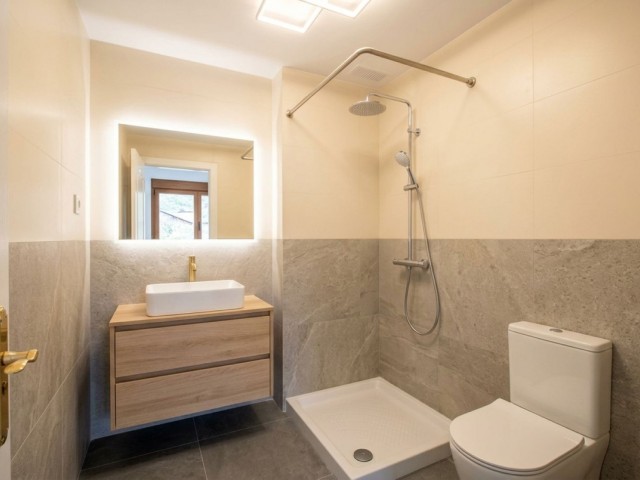 Penthouse avec 2 Chambres  à Torrequebrada
