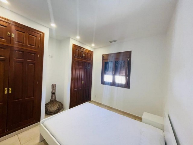 4 Bedrooms Apartment in Benahavís