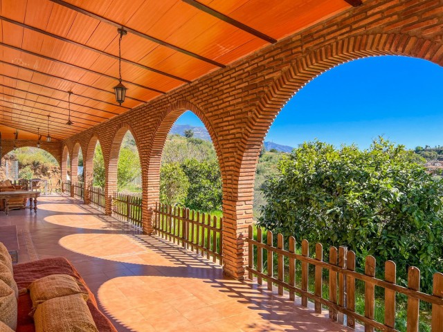 Villa, Mijas, R4257535