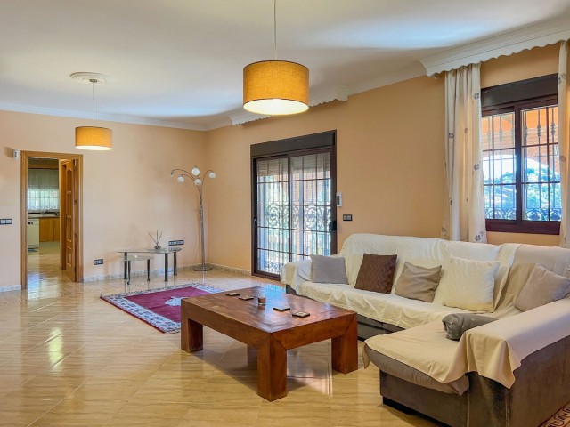 Villa, Mijas, R4257535