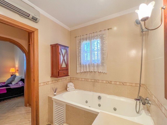 4 Soveroms Villa i Mijas
