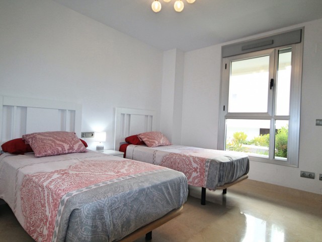 Apartamento con 2 Dormitorios  en San Pedro de Alcántara