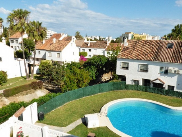 4 Bedrooms Townhouse in Marbella