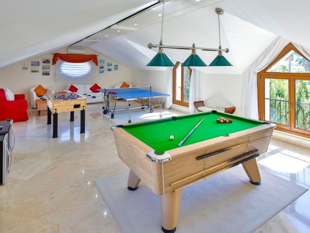 7 Bedrooms Villa in Sotogrande Alto