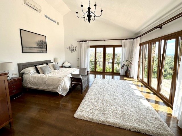 7 Bedrooms Villa in Sotogrande Alto