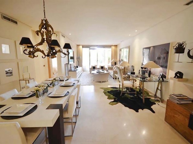 Apartment, Marbella, R4271971