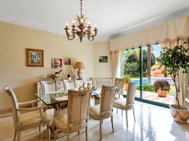 Villa avec 4 Chambres  à La Quinta
