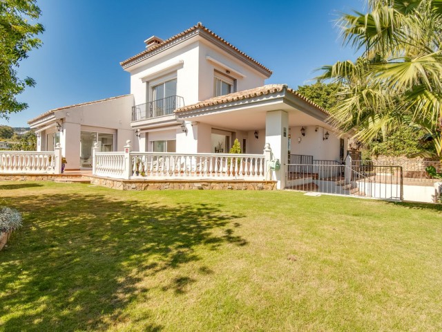 6 Sovrums Villa i Nueva Andalucía