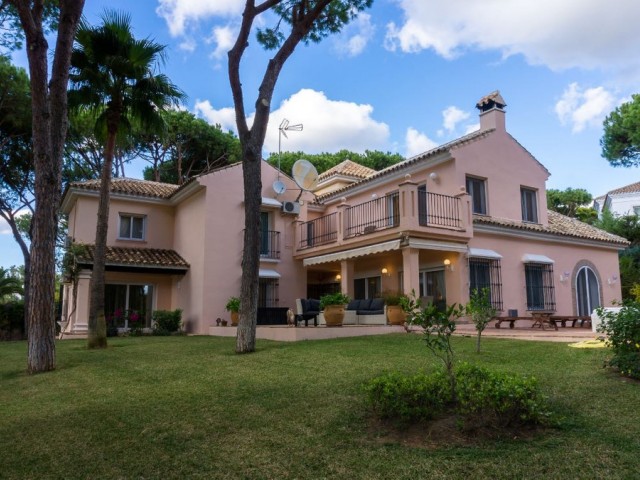 5 Sovrums Villa i Hacienda Las Chapas
