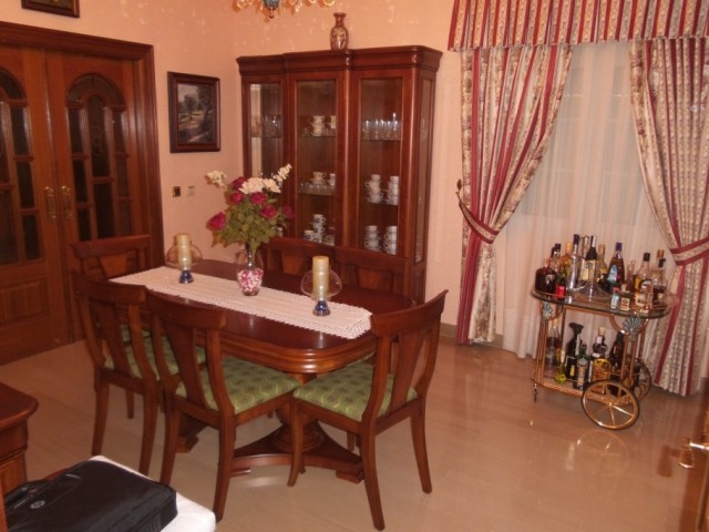 5 Bedrooms Villa in Alhaurín de la Torre