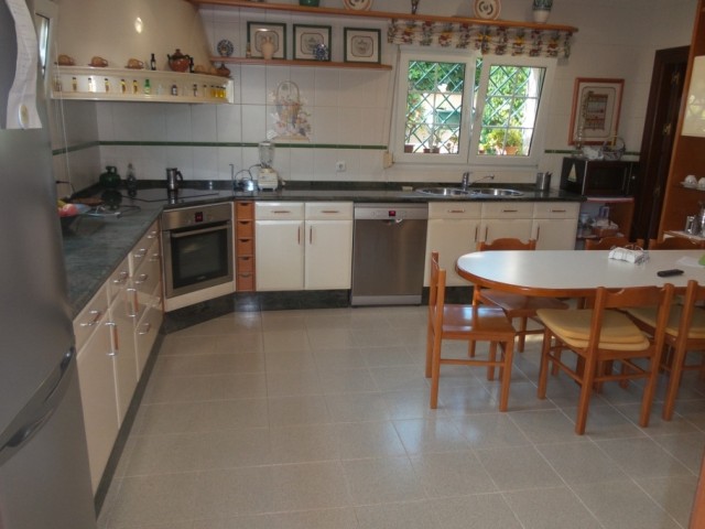 5 Bedrooms Villa in Alhaurín de la Torre