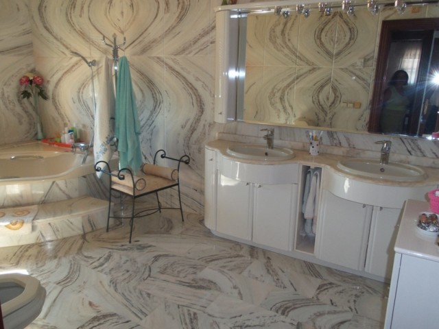 5 Sovrums Villa i Alhaurín de la Torre