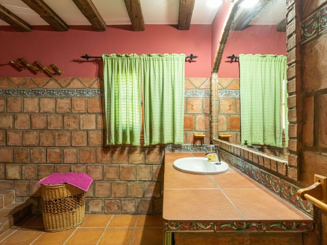 5 Bedrooms Villa in Jimena de la Frontera