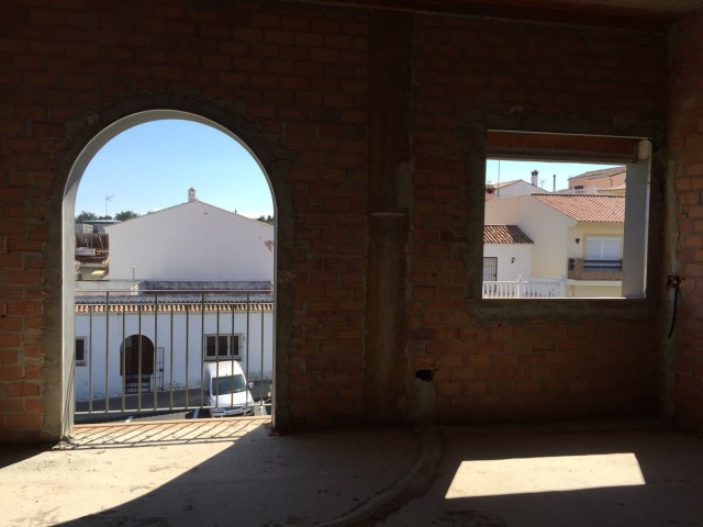Comercial con 0 Dormitorios  en Pueblo Nuevo de Guadiaro