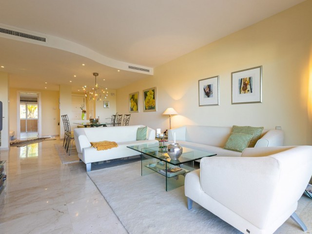 Apartment, Rio Real, R4289077