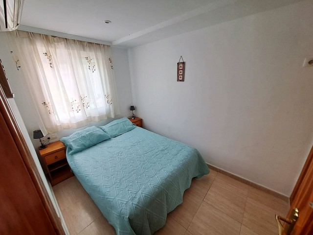 Apartamento con 4 Dormitorios  en Fuengirola
