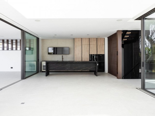 Villa, The Golden Mile, R4295473
