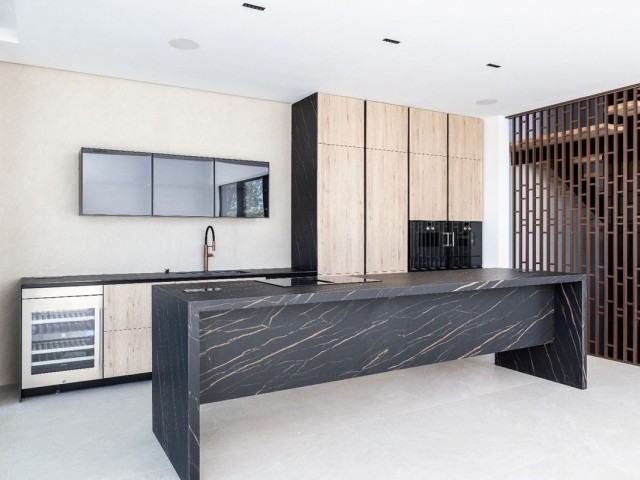 Villa, The Golden Mile, R4295473