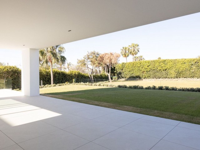 3 Bedrooms Villa in The Golden Mile