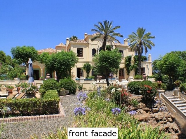 Villa con 17 Dormitorios  en Marbella