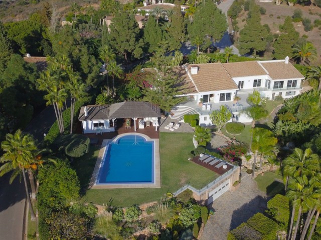 Villa con 7 Dormitorios  en Hacienda Las Chapas